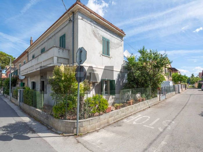 Casa quadrilocale in vendita in Manoppello Scalo, Manoppello