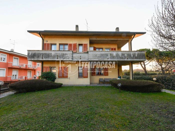 Casa con 6 locali in vendita in Via San Benedetto, Desenzanino, Desenzano del Garda