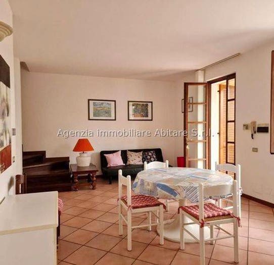 Casa con 5 locali in vendita in Marina di Massa Centro, Massa