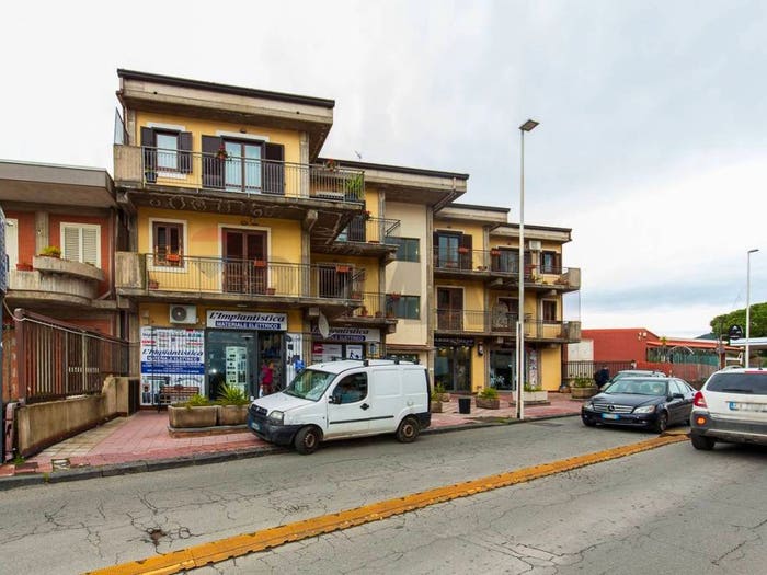 Appartamento con 5 locali in vendita in Via Nicolosi, Centro, Belpasso