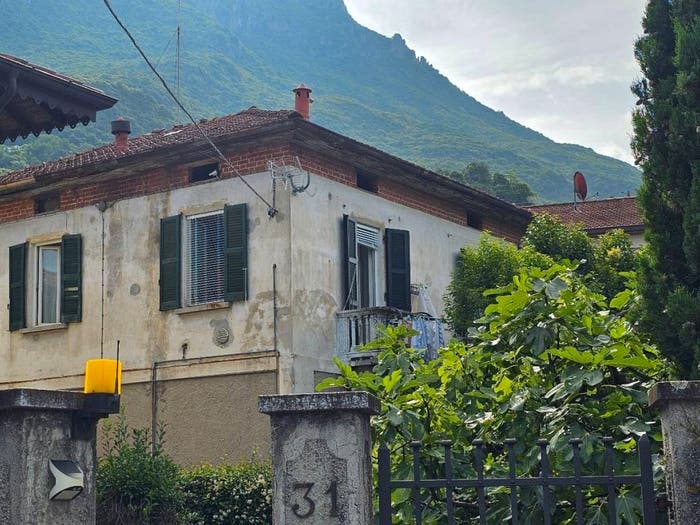 Casa trilocale in vendita in Via Giuseppe Mazzini, Centro, Mandello del Lario