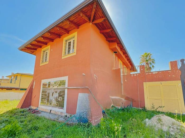 Casa con 6 locali in vendita in Viale Prato Fiorito, Rocca Cencia, Roma