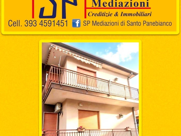 Appartamento con 5 locali in vendita in Via Luigi Settembrini, Centro, Giarre
