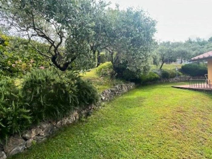 Casa con 6 locali in vendita in Colombiera Molicciara, Castelnuovo Magra