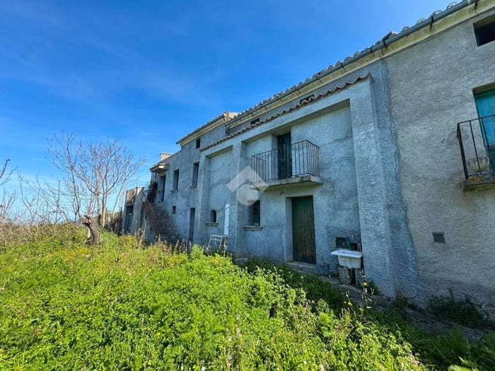Casa con 6 locali in vendita in Località Santa Barbara, Santa Barbara, Belmonte Calabro