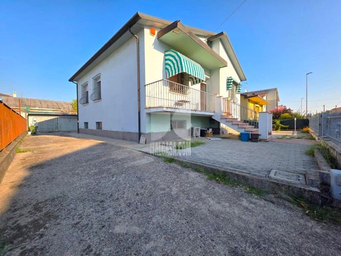 Casa con 5 locali in vendita in Via Barbano, Cerese, Borgo Virgilio