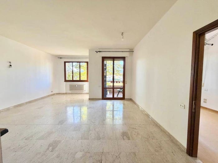 Appartamento con 6 locali in vendita in Centro Storico, Pistoia