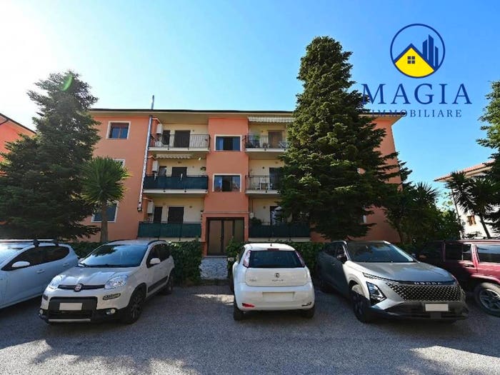 Appartamento quadrilocale in vendita in Via Girolamo Savonarola, Piattoni Villa Sant'Antonio, Castel di Lama