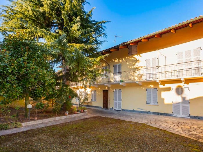 Casa con 6 locali in vendita in Via garibaldi, Centro, Lauriano