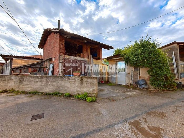 Casa quadrilocale in vendita in Via san carlo, Centro, San Francesco al Campo