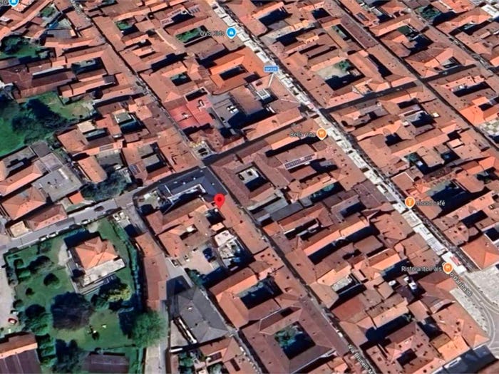 Appartamento con 6 locali in vendita in Via Brunelli Maioni, Centro, Borgomanero