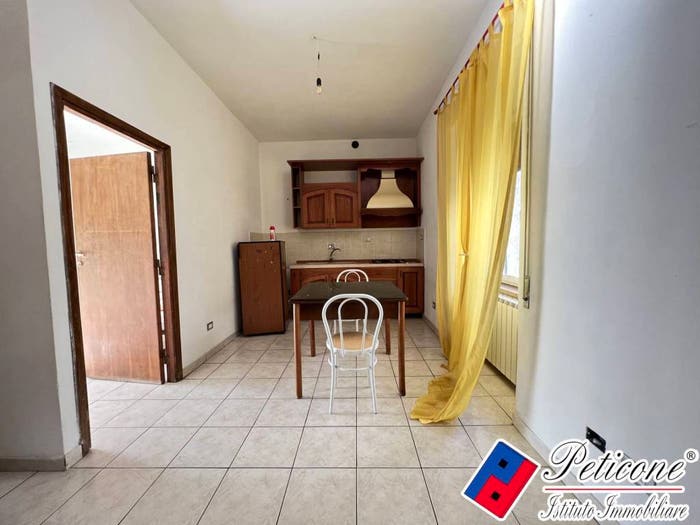 Appartamento bilocale in vendita in Via lago, Centro, Lenola