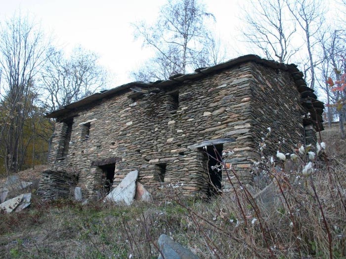 Case in Vendita e in Affitto - 2
