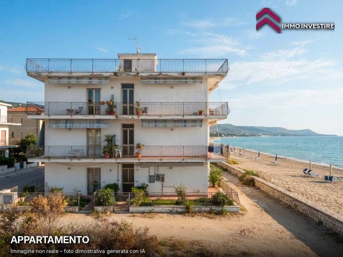 Appartamento con 6 locali in vendita in Via XXV Aprile, Torre del Lago, Viareggio