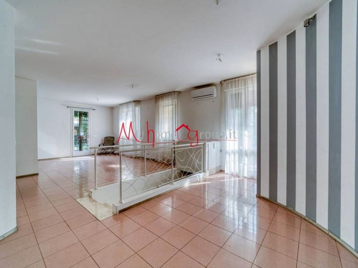 Appartamento con 5 locali in vendita in Via Valerio Flacco, Centro, Abano Terme
