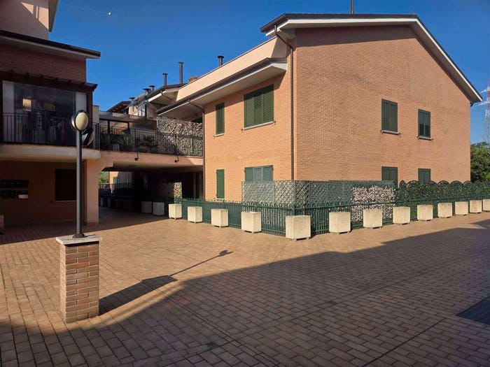 Casa quadrilocale in vendita in Via Praga, Bastia, Bastia Umbra