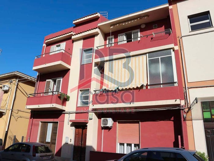 Appartamento quadrilocale in vendita in Via Romagna, Centro, Ispica