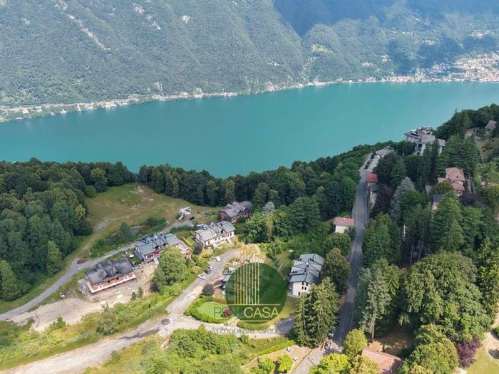 Appartamento trilocale in vendita in Viale Poletti, Lanzo D'Intelvi, Alta Valle Intelvi