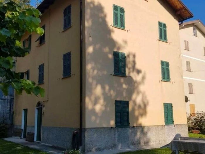 Casa con 5 locali in vendita in Frazione Casanova, Casanova, Rovegno