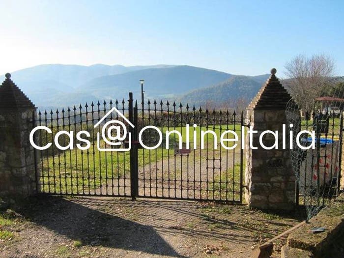 Appartamento con 5 locali in vendita in Strada delle Tavernacce, Parlesca, Perugia