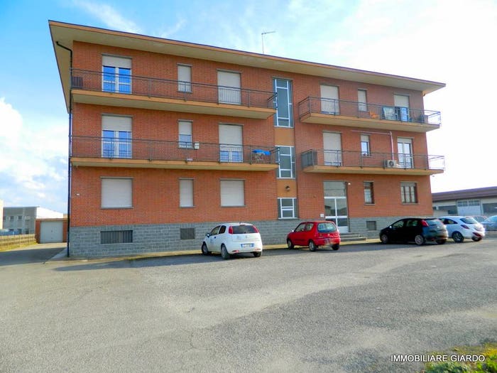 Appartamento trilocale in vendita in Via Riva, Centro, Buttigliera d'Asti