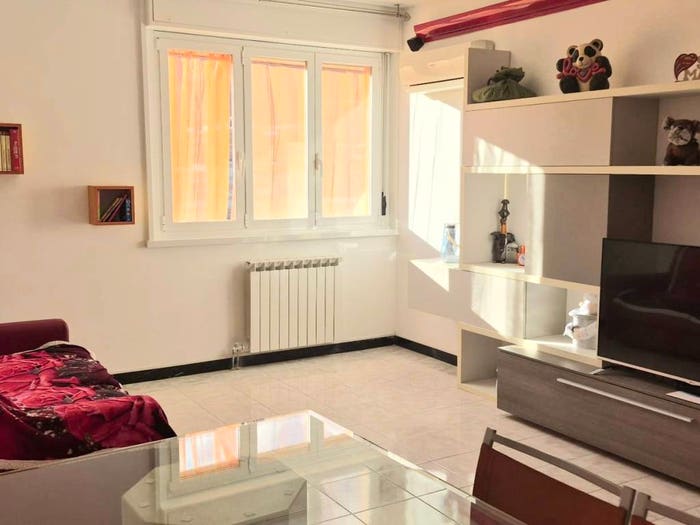 Appartamento quadrilocale in vendita in Via Ezio Lucarno, Struppa, Genova