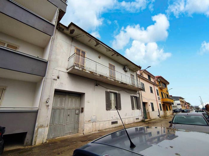 Casa con 5 locali in vendita in Via Elpidio Jenco, Acquaviva, Caserta