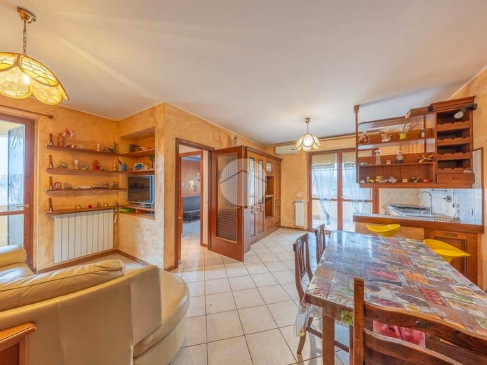 Appartamento trilocale in vendita in Via fosso dell'osa, Castelverde, Roma