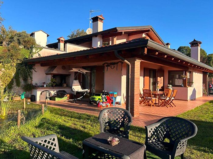 Casa con 5 locali in vendita in Via Borgobello, Centro, Cassacco