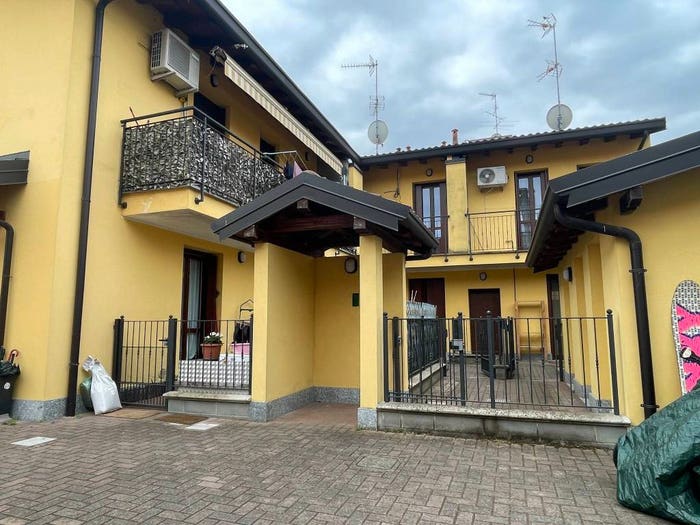 Appartamento quadrilocale in vendita in Via Risorgimento, Cameri