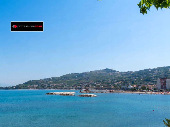 Appartamento monolocale in vendita in Corso Armando Diaz, Centro, Agropoli