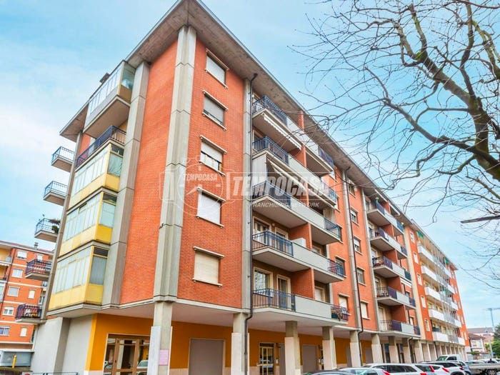 Appartamento quadrilocale in vendita in Via Novara, Centro, Fossano