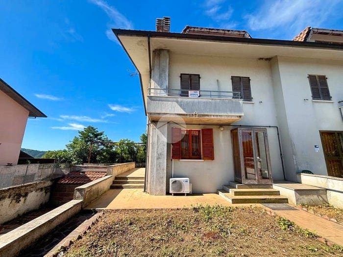 Casa quadrilocale in vendita in Via Falconara, Calcinelli, Colli al Metauro