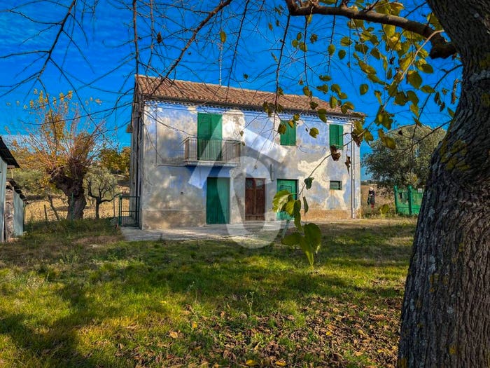 Casa quadrilocale in vendita in Belvedere Ostrense