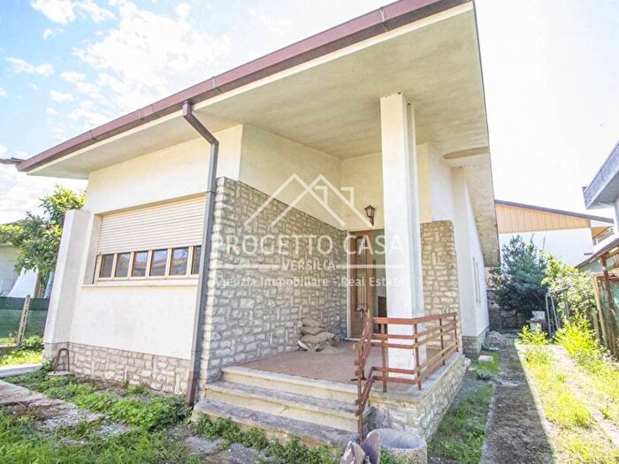 Casa con 6 locali in vendita in Via Adone del Cima, Torre del Lago, Viareggio