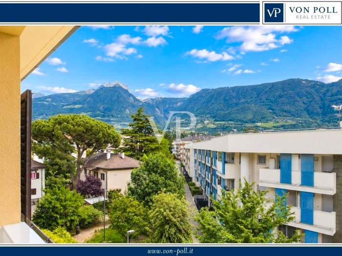 Appartamento quadrilocale in vendita in Monte Tessa, Centro, Merano