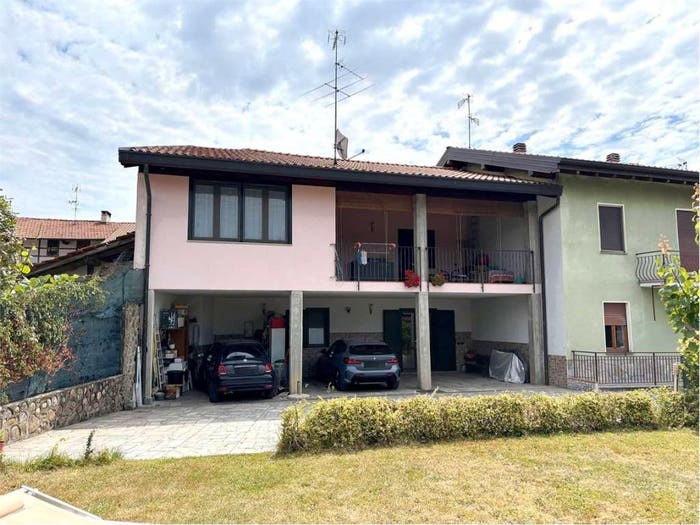 Casa quadrilocale in vendita in Via Santa Cristina, Gattico, GatticoVeruno