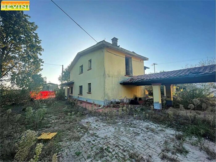 Casa con 5 locali in vendita in Via Foschiera, Soliera