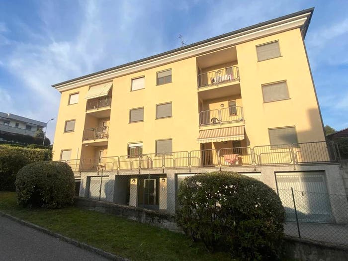 Appartamento quadrilocale in vendita in Via Spinada, Cucciago