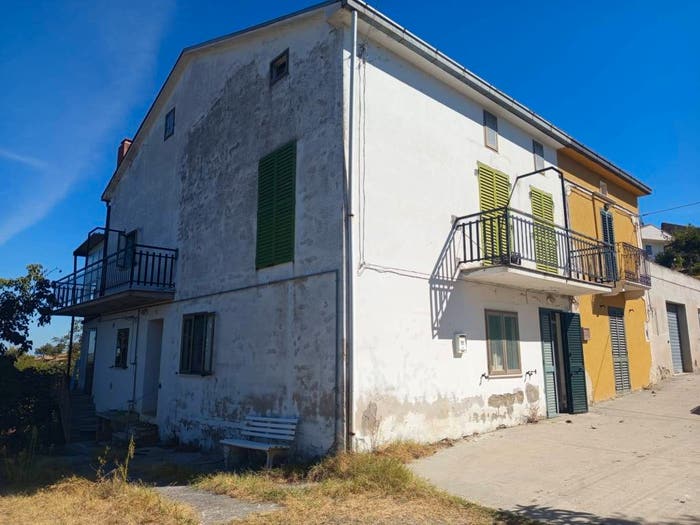 Casa trilocale in vendita in Via Colle Ceraso, Colle Cerase, Castel Frentano