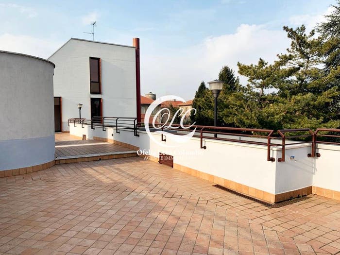 Casa con 6 locali in vendita in Via Vincenzo Bellini, San Bernardino, Legnano