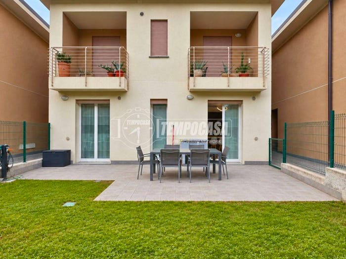 Appartamento bilocale in vendita in Via Giovanni XXIII A, Centro, Missaglia