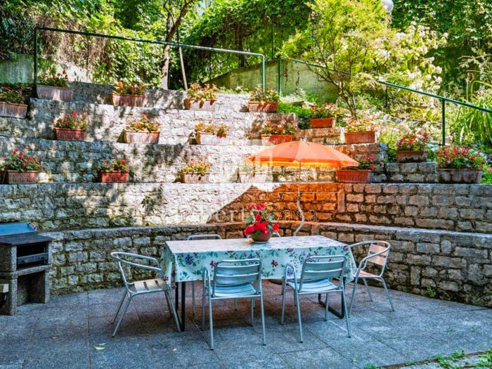 Appartamento trilocale in vendita in Via Vittoriale, Centro, Gardone Riviera