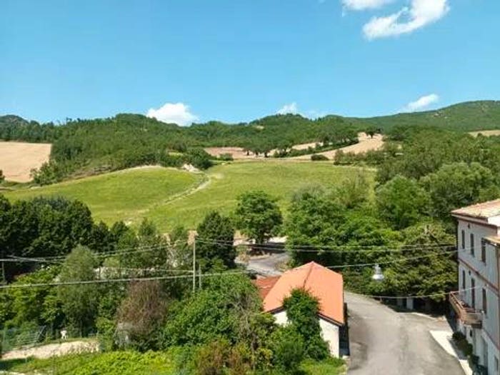 Casa con 6 locali in vendita in Cagli