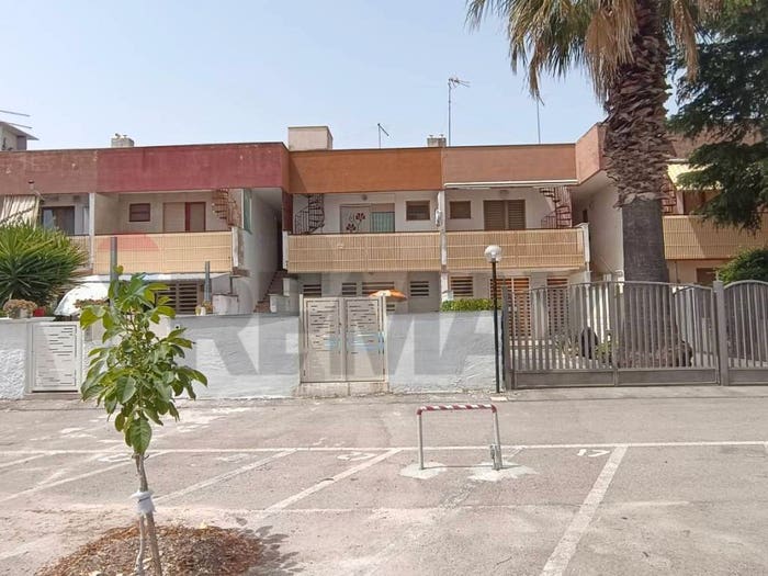 Appartamento trilocale in vendita in via Libeccio, Ippocampo, Manfredonia