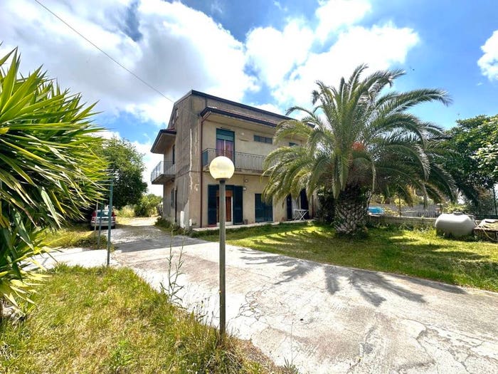 Appartamento trilocale in vendita in Via Giotto, Centro, Mascalucia
