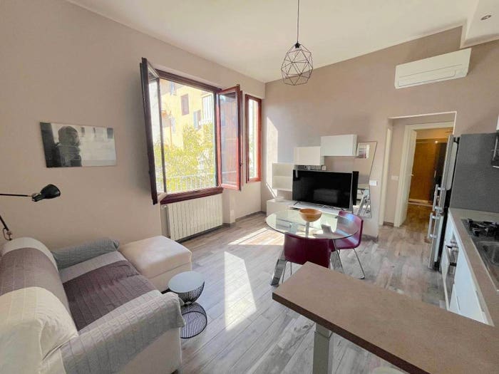 Appartamento trilocale in affitto in Piazza Ravenna, Villamagna Albereta, Firenze
