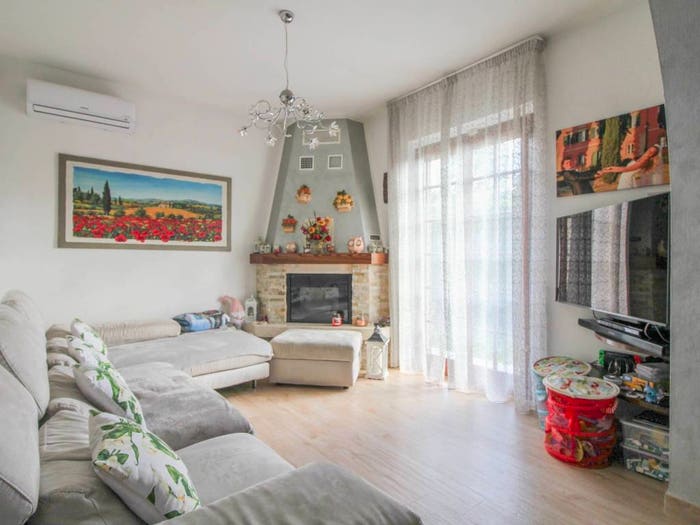 Casa con 6 locali in vendita in Via Arnaccio, Arnaccio Chiesanuova, Cascina