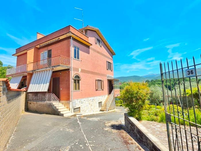 Casa con 6 locali in vendita in Via Vigesimo, Centro, Palestrina
