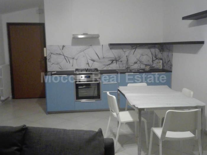 Appartamento bilocale in affitto in Corso Pietro Giannone, Centro Storico Corso Trieste, Caserta